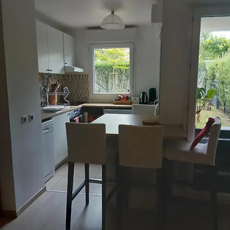 Cosy à Avec Terrasse Et Jardin Apartamento